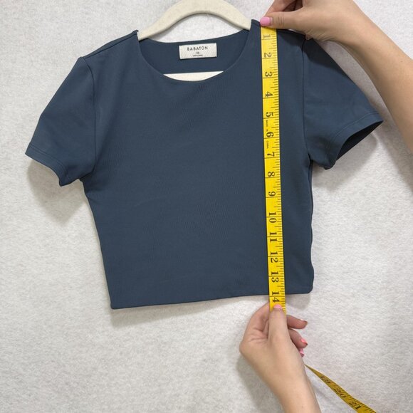 Babaton Shirt Womens Extra Small Blue Short Sleeve Crewneck Stretch Crop Top - Picture 6 of 8